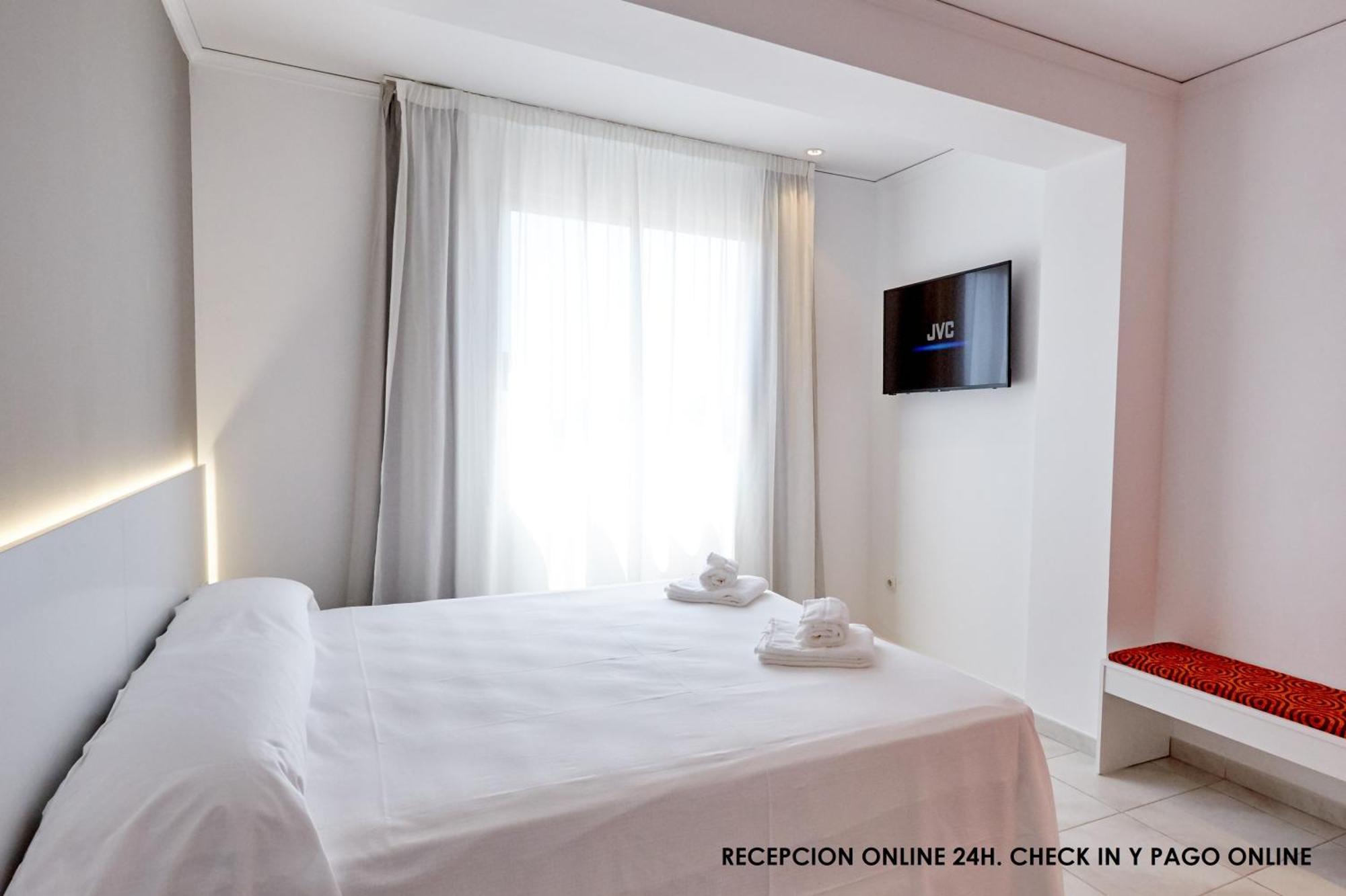 Hotel Dl Port Грао-де-Кастельон Екстер'єр фото