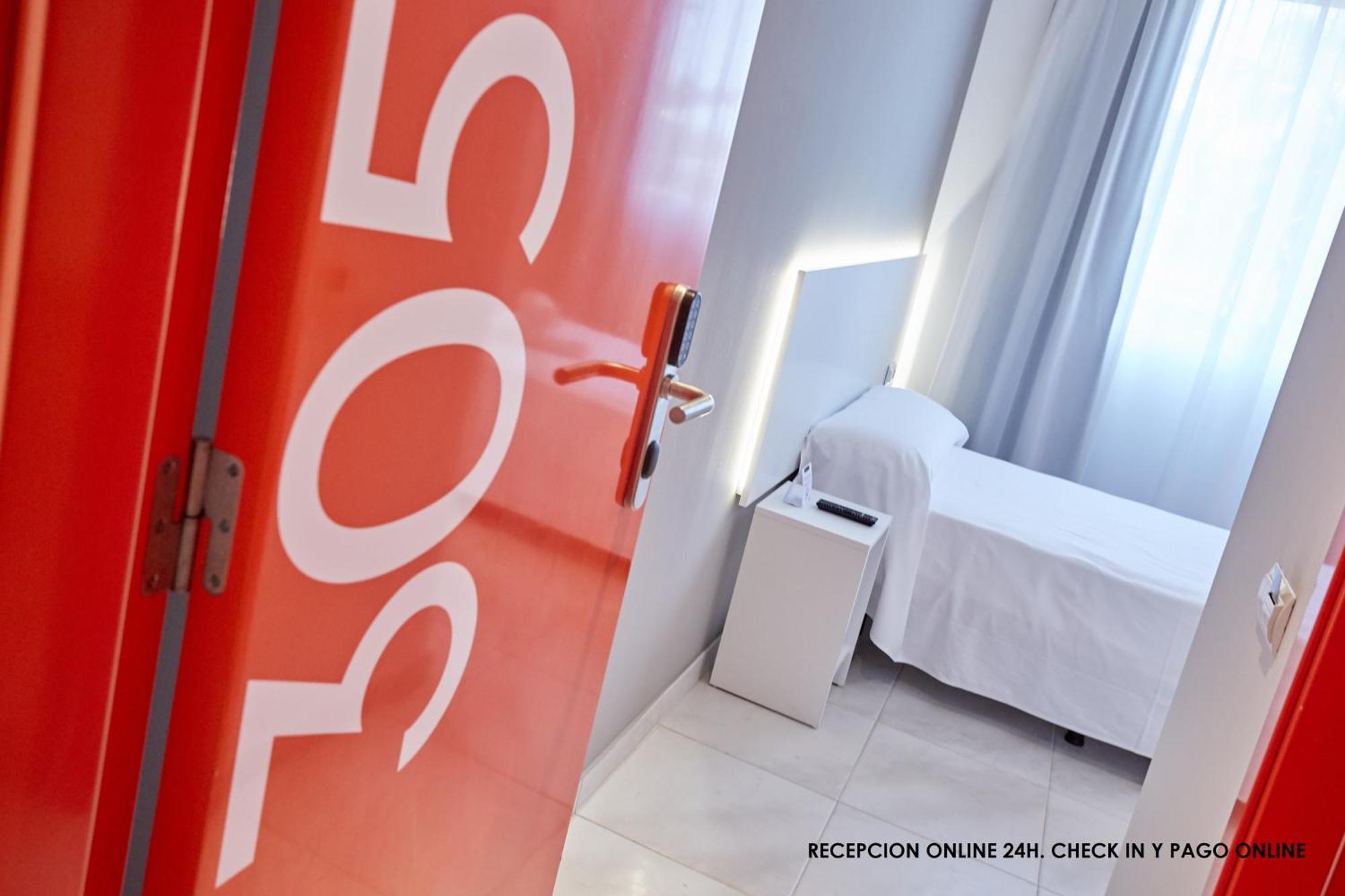 Hotel Dl Port Грао-де-Кастельон Екстер'єр фото